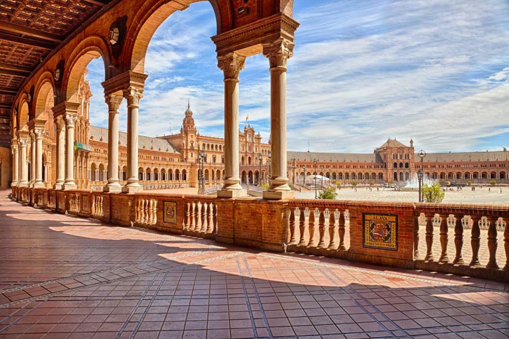Las Cruzadas Melia-Plaza De Espana เซบีญา ภายนอก รูปภาพ